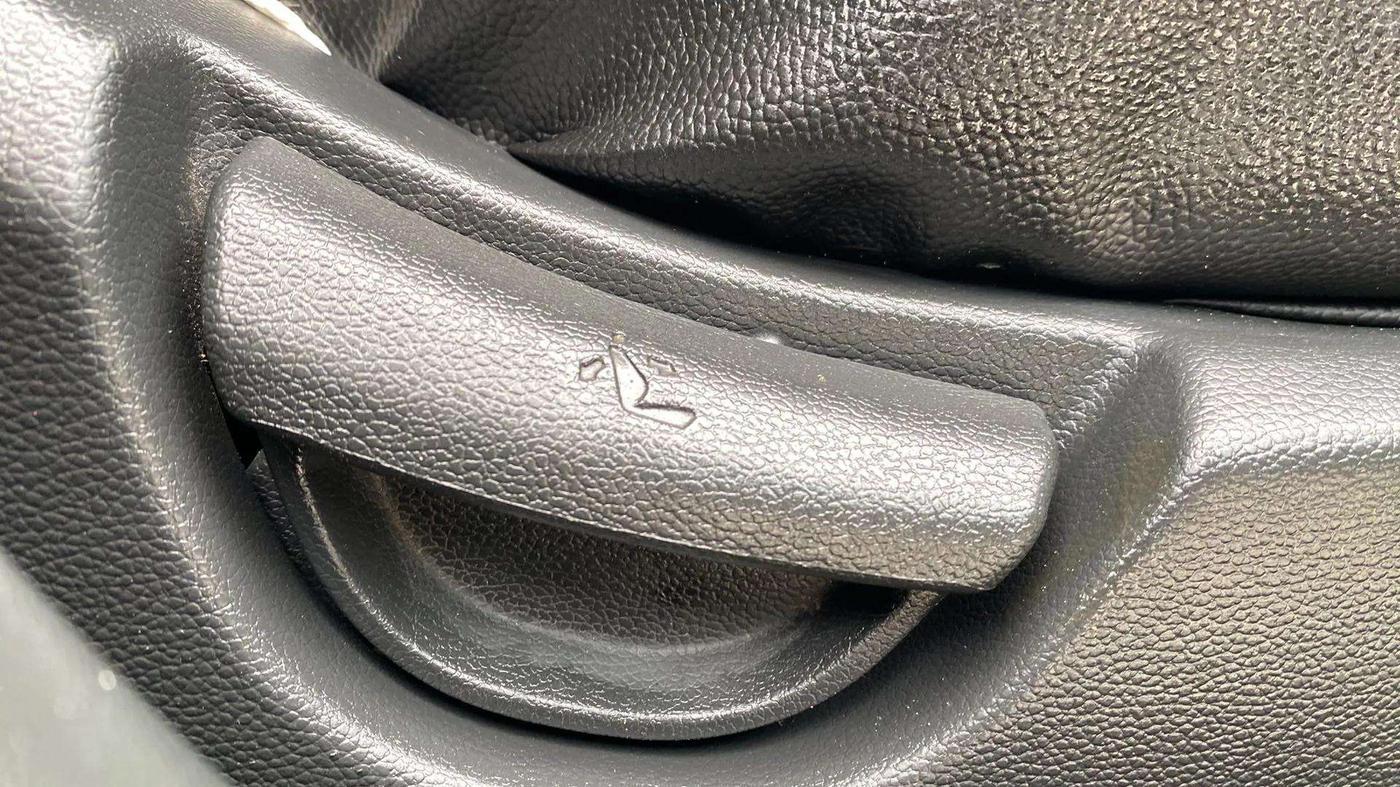 2019 Hyundai Grand i10 SPORTZ 1.2 KAPPA VTVT, Petrol, Manual, 82,852 km, Driver Side Adjustment Panel