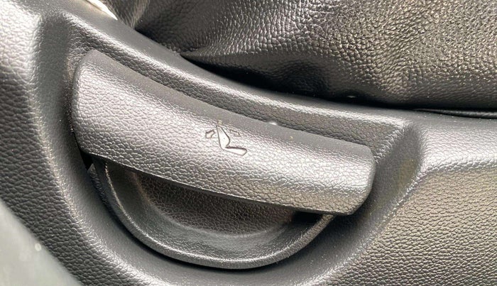 2019 Hyundai Grand i10 SPORTZ 1.2 KAPPA VTVT, Petrol, Manual, 82,852 km, Driver Side Adjustment Panel
