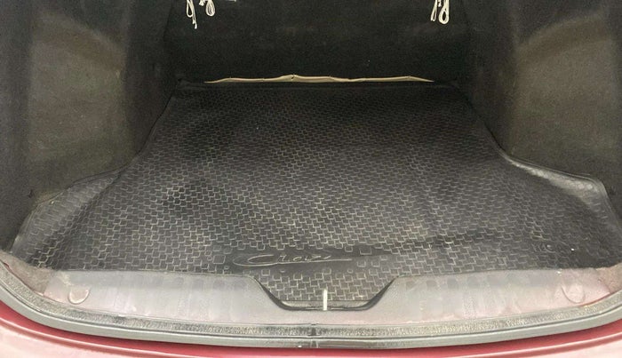 2015 Maruti Ciaz ZXI, Petrol, Manual, 91,410 km, Boot Inside