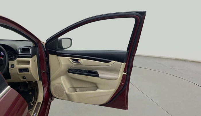 2015 Maruti Ciaz ZXI, Petrol, Manual, 91,410 km, RHS Front Door