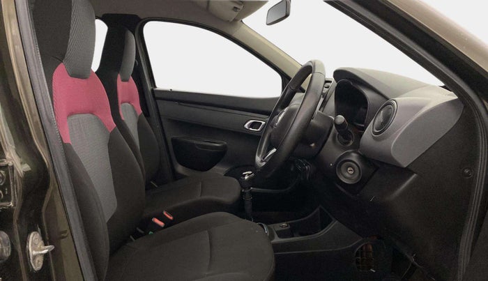 2019 Renault Kwid RXT 1.0 (O), Petrol, Manual, 24,056 km, Right Side Front Door Cabin