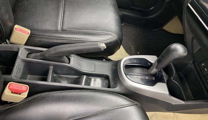 2016 Honda Jazz 1.2L I-VTEC V AT, Petrol, Automatic, 44,230 km, Gear Lever