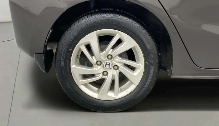 2016 Honda Jazz 1.2L I-VTEC V AT, Petrol, Automatic, 44,230 km, Right Rear Wheel
