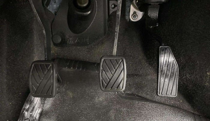 2022 Maruti New Wagon-R VXI 1.0, Petrol, Manual, 54,797 km, Pedals