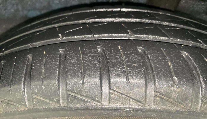 2020 Renault Kwid RXT 1.0 AMT (O), Petrol, Automatic, 46,240 km, Left Rear Tyre Tread