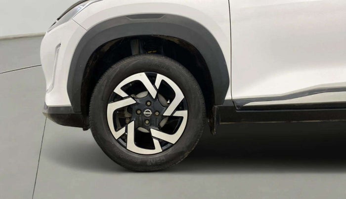 2023 Nissan MAGNITE XV MT, Petrol, Manual, 14,543 km, Left Front Wheel