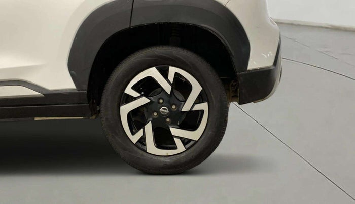 2023 Nissan MAGNITE XV MT, Petrol, Manual, 14,543 km, Left Rear Wheel