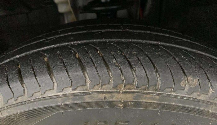 2023 Nissan MAGNITE XV MT, Petrol, Manual, 14,543 km, Left Front Tyre Tread