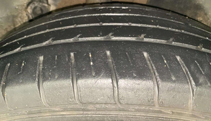 2020 KIA SELTOS HTX IVT 1.5 PETROL, Petrol, Automatic, 27,415 km, Right Rear Tyre Tread