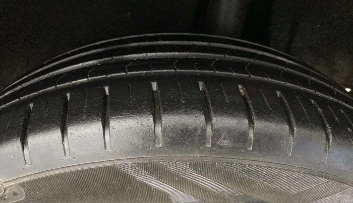 2021 Maruti Baleno ZETA PETROL 1.2, Petrol, Manual, 29,160 km, Left Rear Tyre Tread
