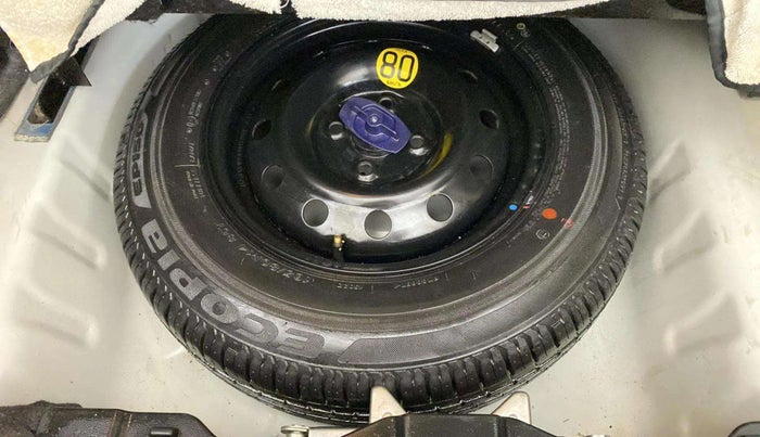 2018 Maruti Dzire ZXI, CNG, Manual, 63,674 km, Spare Tyre