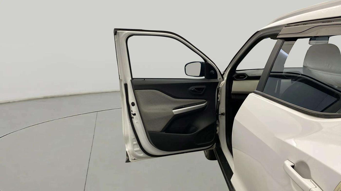 2023 Nissan MAGNITE XE, Petrol, Manual, 25,385 km, LHS Front Door