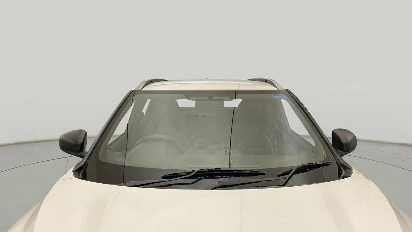 2023 Nissan MAGNITE XE, Petrol, Manual, 25,385 km, Front Windshield