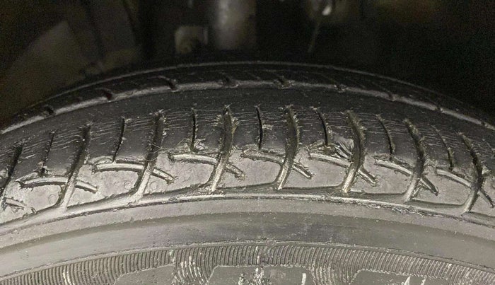 2017 Maruti Baleno DELTA CVT PETROL 1.2, Petrol, Automatic, 32,162 km, Left Front Tyre Tread