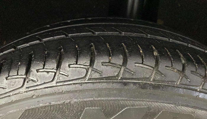 2017 Maruti Baleno DELTA CVT PETROL 1.2, Petrol, Automatic, 32,162 km, Left Rear Tyre Tread