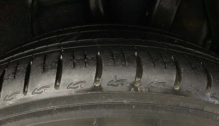 2022 Hyundai AURA SX 1.2, Petrol, Manual, 11,671 km, Left Rear Tyre Tread