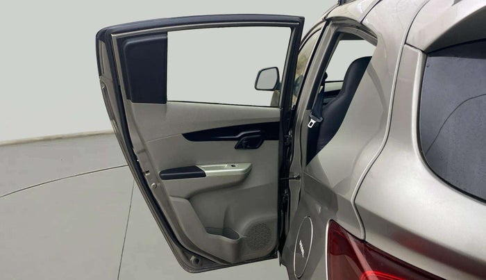 2016 Mahindra Kuv100 K4 PLUS D 6 STR, Diesel, Manual, 80,435 km, LHS Rear Door