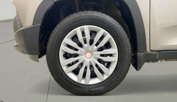 2016 Mahindra Kuv100 K4 PLUS D 6 STR, Diesel, Manual, 80,435 km, Left Front Wheel