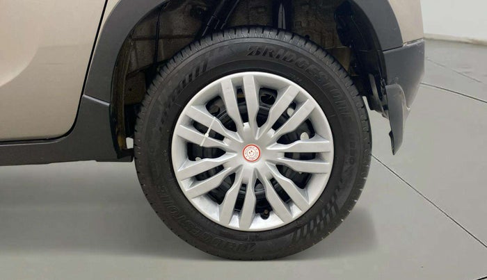 2016 Mahindra Kuv100 K4 PLUS D 6 STR, Diesel, Manual, 80,435 km, Left Rear Wheel