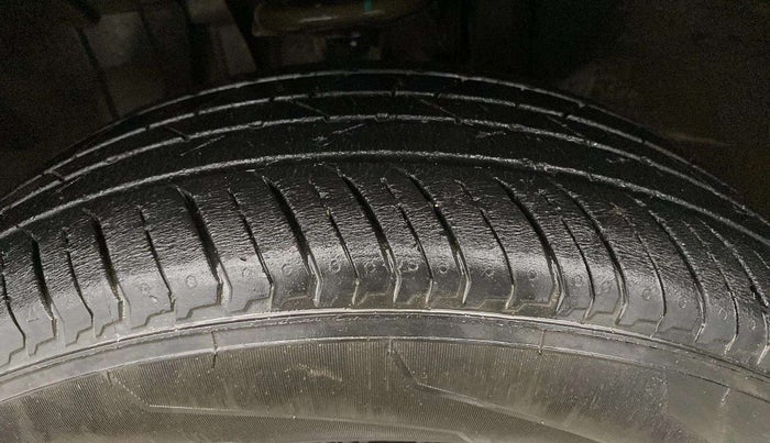 2021 Renault Kiger RXE MT, Petrol, Manual, 18,711 km, Left Front Tyre Tread