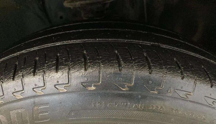 2017 Maruti IGNIS DELTA 1.2, Petrol, Manual, 38,251 km, Right Front Tyre Tread