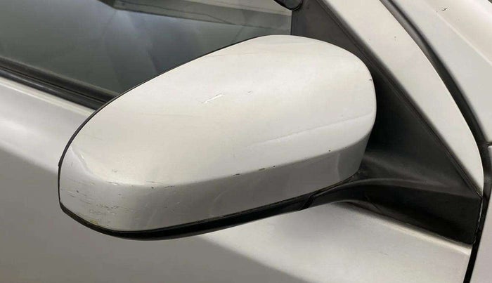 2015 Toyota Etios Liva G, Petrol, Manual, 48,808 km, Right rear-view mirror - Minor scratches