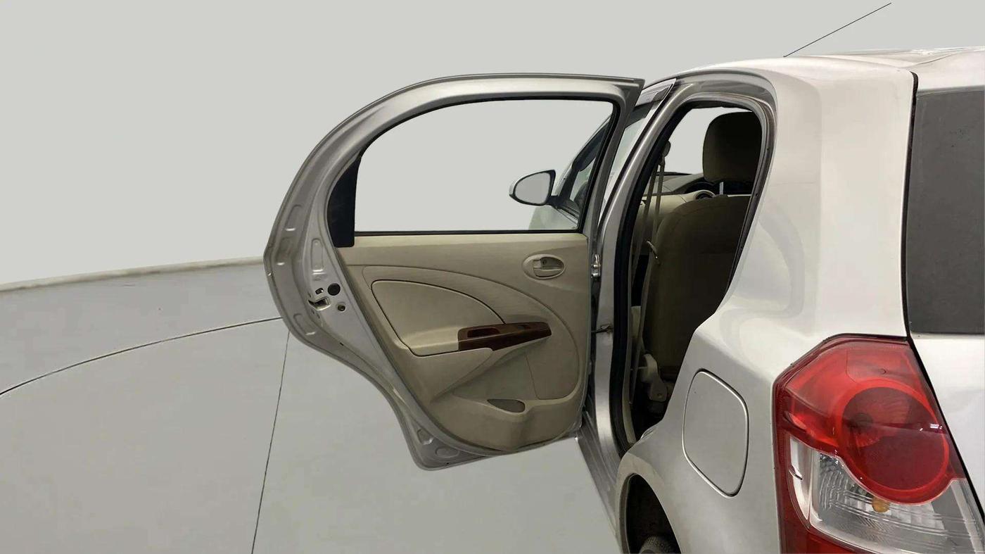 2015 Toyota Etios Liva G, Petrol, Manual, 48,808 km, LHS Rear Door
