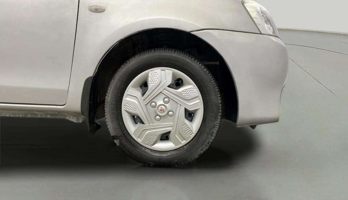 2015 Toyota Etios Liva G, Petrol, Manual, 48,808 km, Right Front Wheel
