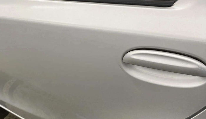 2015 Toyota Etios Liva G, Petrol, Manual, 48,808 km, Rear left door - Slightly dented