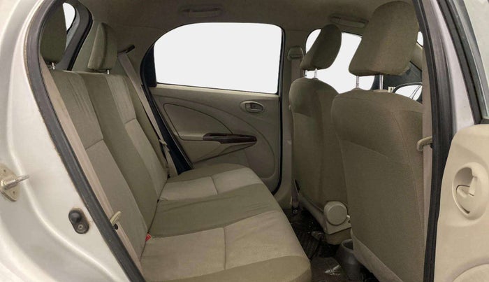 2015 Toyota Etios Liva G, Petrol, Manual, 48,808 km, Right Side Rear Door Cabin