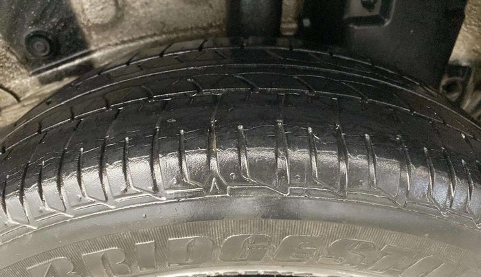 2015 Toyota Etios Liva G, Petrol, Manual, 48,808 km, Left Rear Tyre Tread