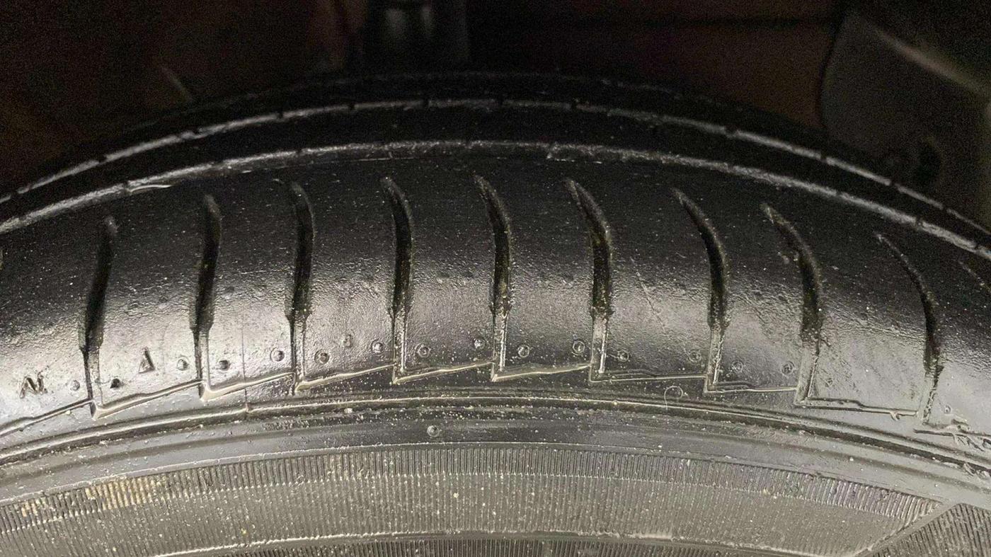 2019 Hyundai NEW SANTRO SPORTZ AMT, Petrol, Automatic, 30,502 km, Right Front Tyre Tread