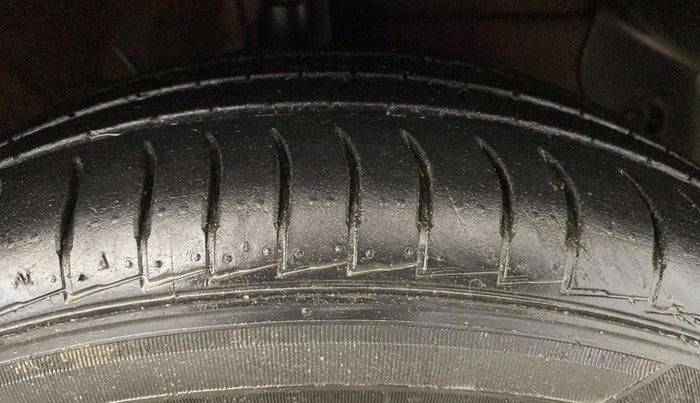 2019 Hyundai NEW SANTRO SPORTZ AMT, Petrol, Automatic, 30,502 km, Right Front Tyre Tread