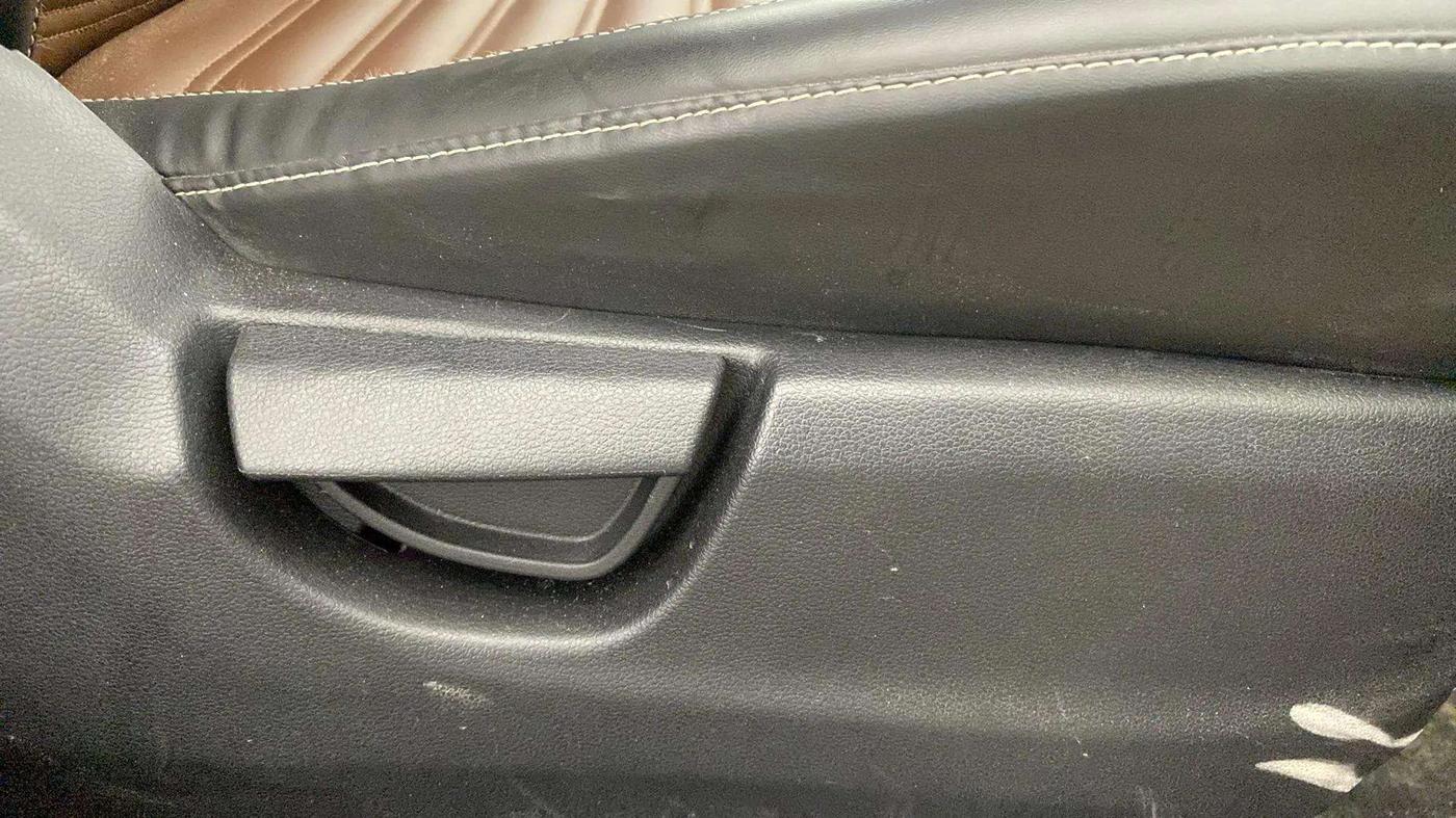 2019 Hyundai NEW SANTRO SPORTZ AMT, Petrol, Automatic, 30,502 km, Driver Side Adjustment Panel