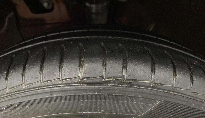2019 Hyundai NEW SANTRO SPORTZ AMT, Petrol, Automatic, 30,502 km, Left Front Tyre Tread