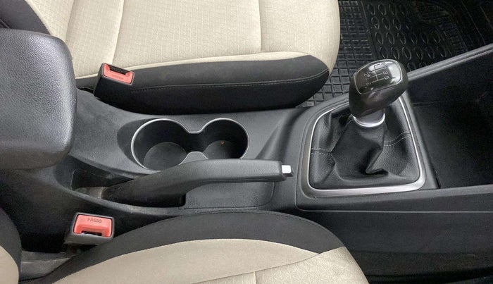 2019 Hyundai Verna 1.6 VTVT SX, Petrol, Manual, 65,203 km, Gear Lever