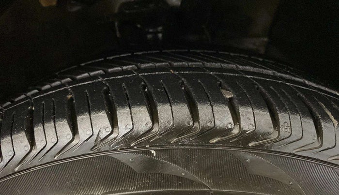 2019 Hyundai Verna 1.6 VTVT SX, Petrol, Manual, 65,203 km, Right Front Tyre Tread