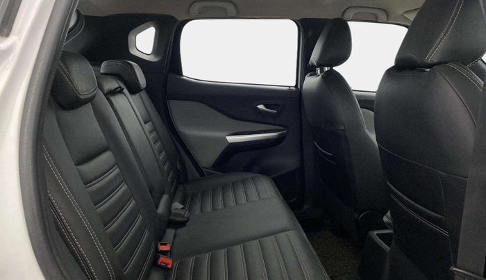 2022 Nissan MAGNITE XV TURBO CVT, Petrol, Automatic, 59,330 km, Right Side Rear Door Cabin