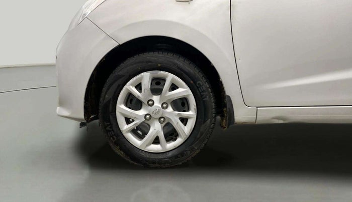 2017 Hyundai Grand i10 MAGNA 1.2 KAPPA VTVT, Petrol, Manual, 30,090 km, Left Front Wheel