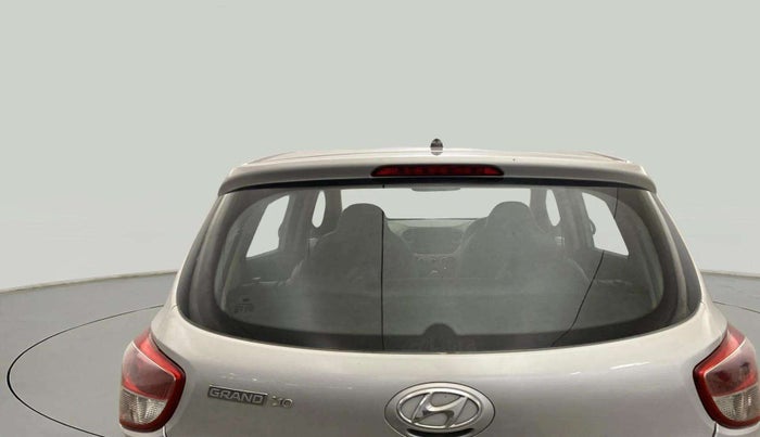 2017 Hyundai Grand i10 MAGNA 1.2 KAPPA VTVT, Petrol, Manual, 30,090 km, Rear Windshield