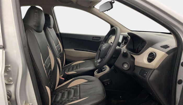 2017 Hyundai Grand i10 MAGNA 1.2 KAPPA VTVT, Petrol, Manual, 30,090 km, Right Side Front Door Cabin