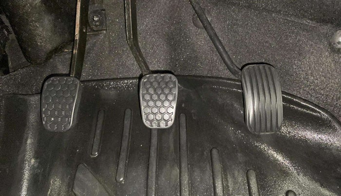 2021 Tata Tiago XT CNG, CNG, Manual, 69,540 km, Pedals