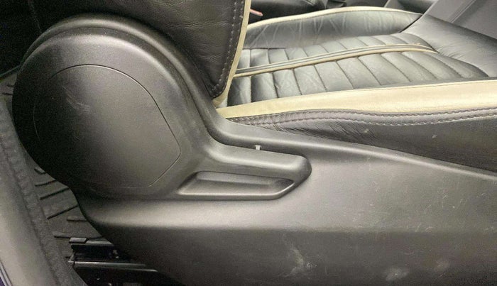 2021 Tata Tiago XT CNG, CNG, Manual, 69,540 km, Driver Side Adjustment Panel