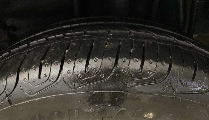 2021 Tata Tiago XT CNG, CNG, Manual, 69,540 km, Left Rear Tyre Tread