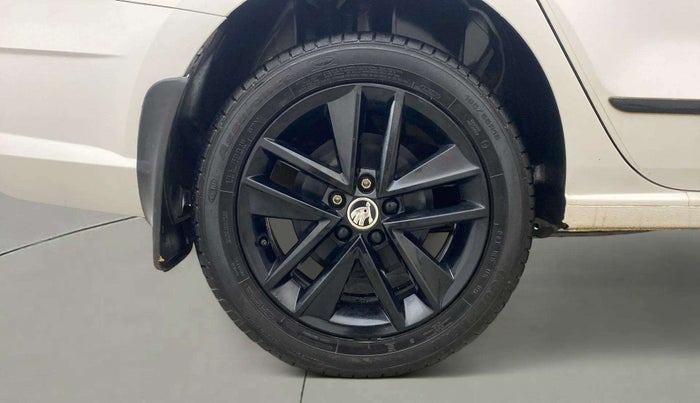 2020 Skoda Rapid 1.0 AMBITION TSI MT, Petrol, Manual, 61,467 km, Right Rear Wheel