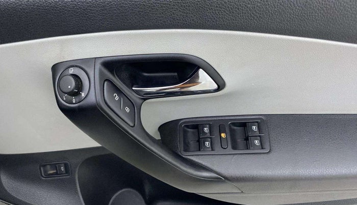2020 Skoda Rapid 1.0 AMBITION TSI MT, Petrol, Manual, 61,467 km, Driver Side Door Panels Control