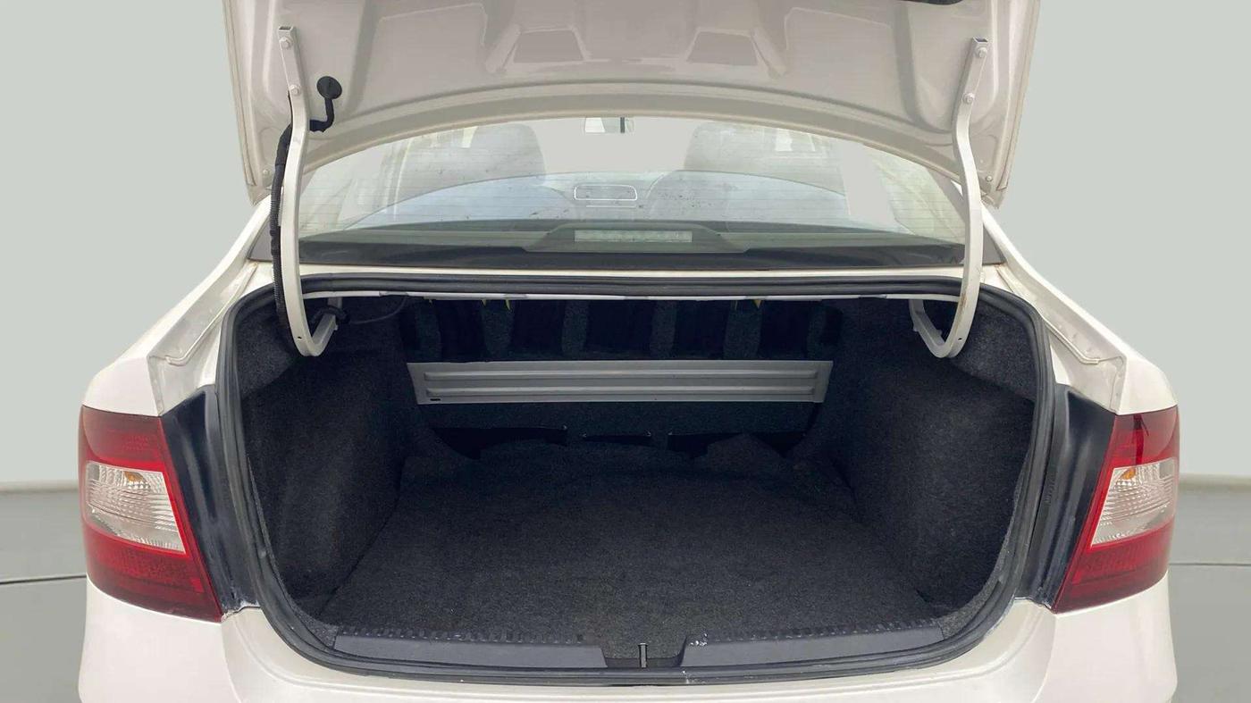 2020 Skoda Rapid 1.0 AMBITION TSI MT, Petrol, Manual, 61,467 km, Boot Open Zoomed View