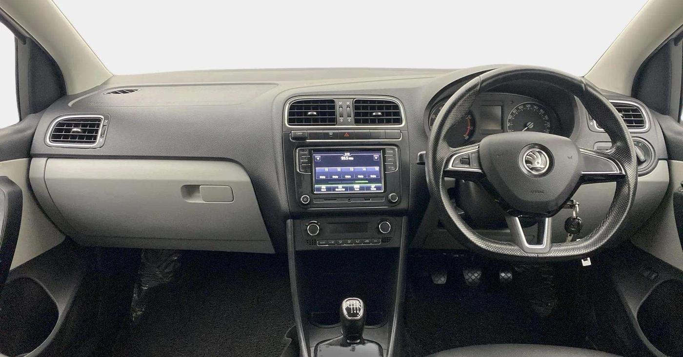 2020 Skoda Rapid 1.0 AMBITION TSI MT, Petrol, Manual, 61,467 km, Dashboard