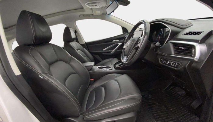 2019 MG HECTOR SHARP 1.5 DCT PETROL, Petrol, Automatic, 79,704 km, Right Side Front Door Cabin