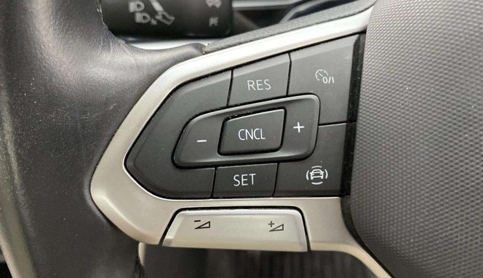 2023 Volkswagen VIRTUS TOPLINE TSI 1.0 MT, Petrol, Manual, 30,573 km, Adaptive Cruise Control